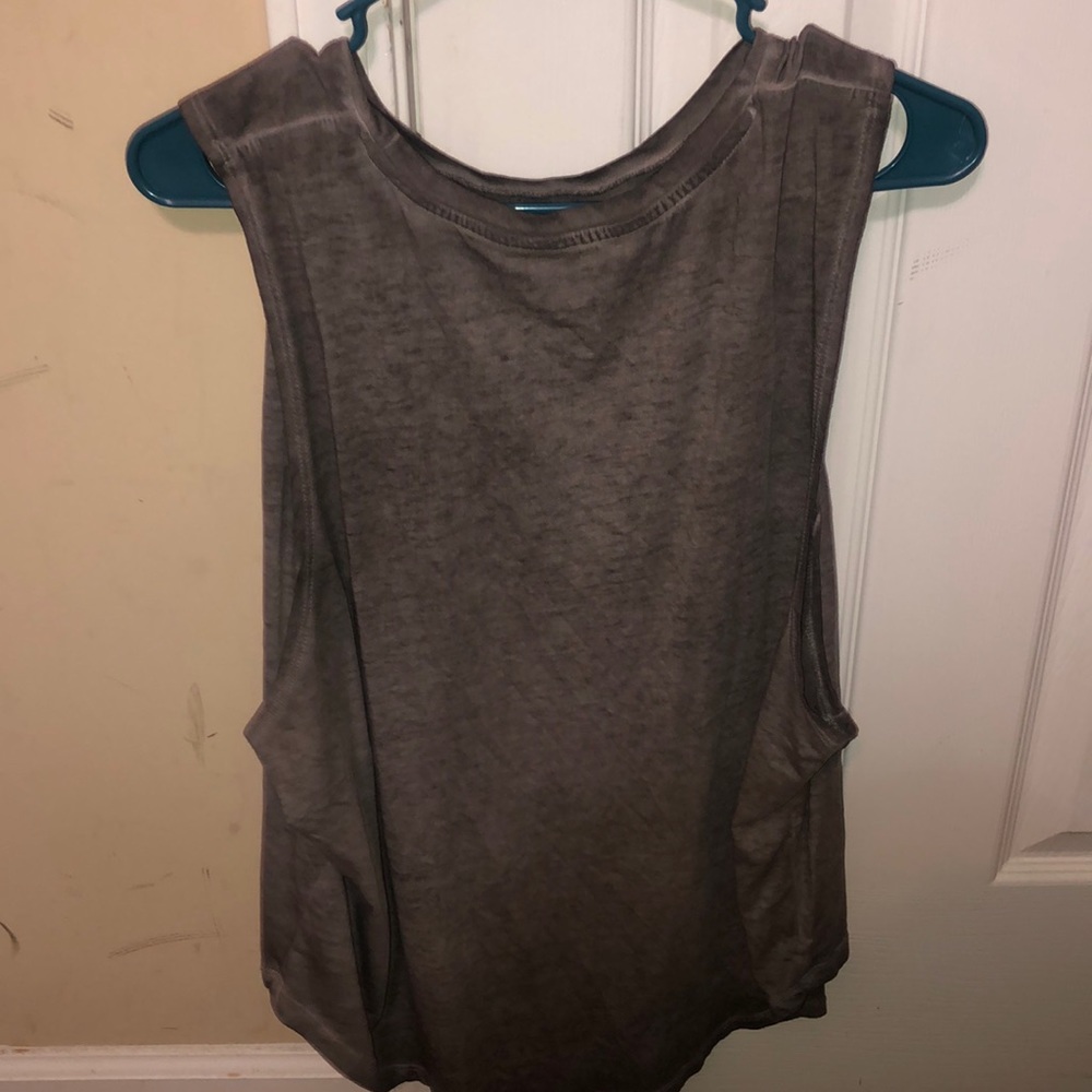 Tee Shirt - Picture 2 of 2